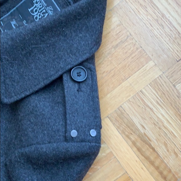 Coat - Picture 4 of 6